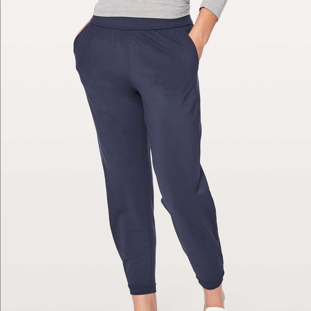 Lululemon Twisted and Tucked Pant